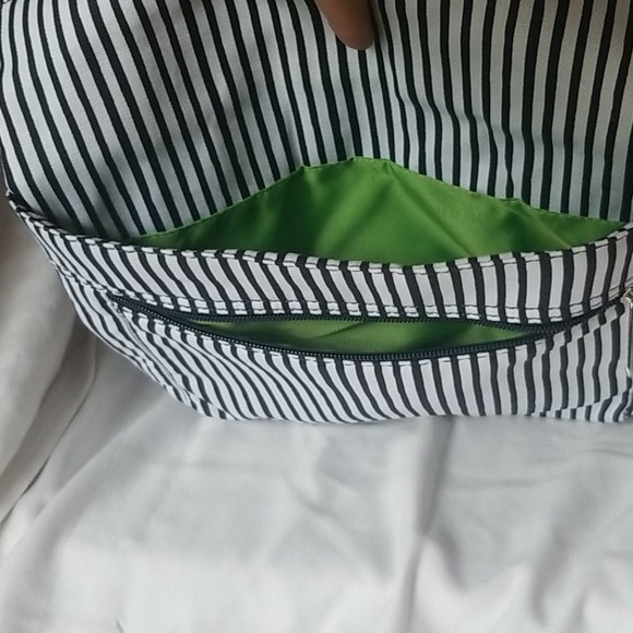 Thirty-One Organizing Shoulder Bag Navy Pinstripe - Picture 4 of 8